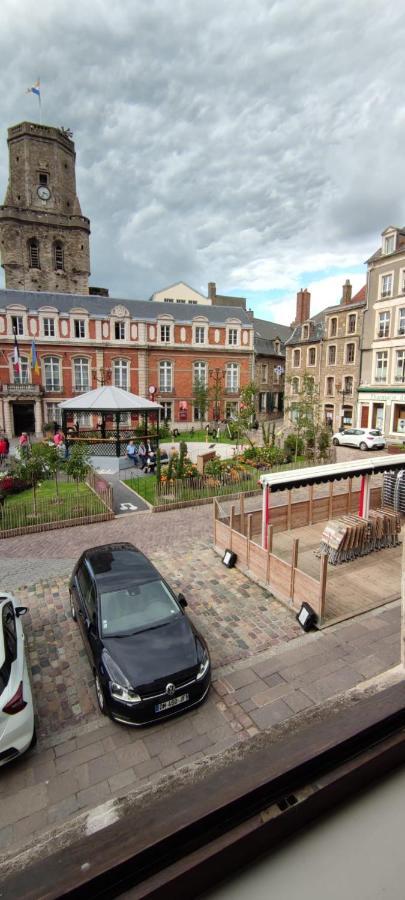 Apartamento Le Godefroy De Bouillon Boulogne-sur-Mer Exterior foto