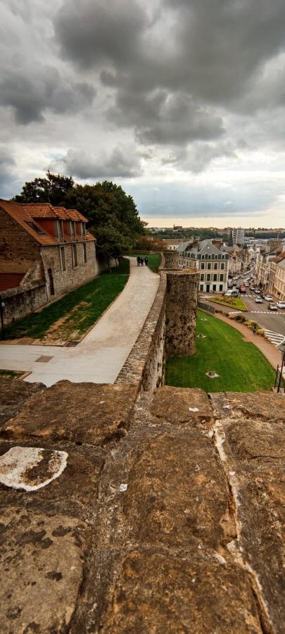 Apartamento Le Godefroy De Bouillon Boulogne-sur-Mer Exterior foto
